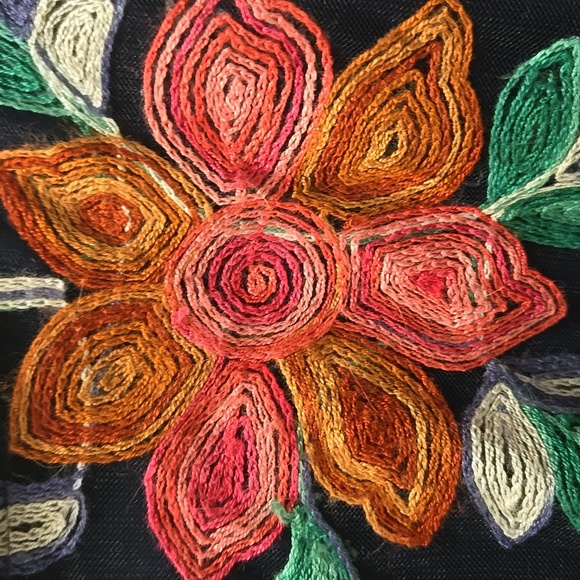 Signature by Robbie Bee Navy Floral Mini Dress - Picture 2 of 3